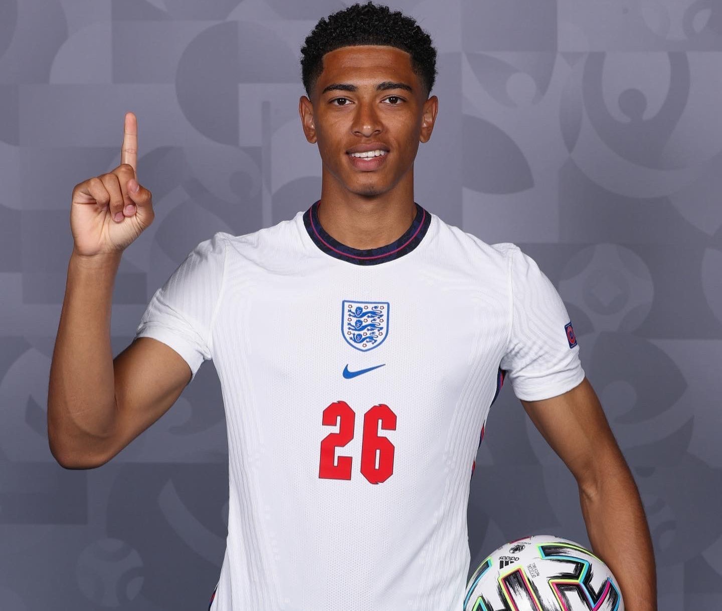 里程碑，利桑德罗-马丁内斯完成曼联生涯第100次出场