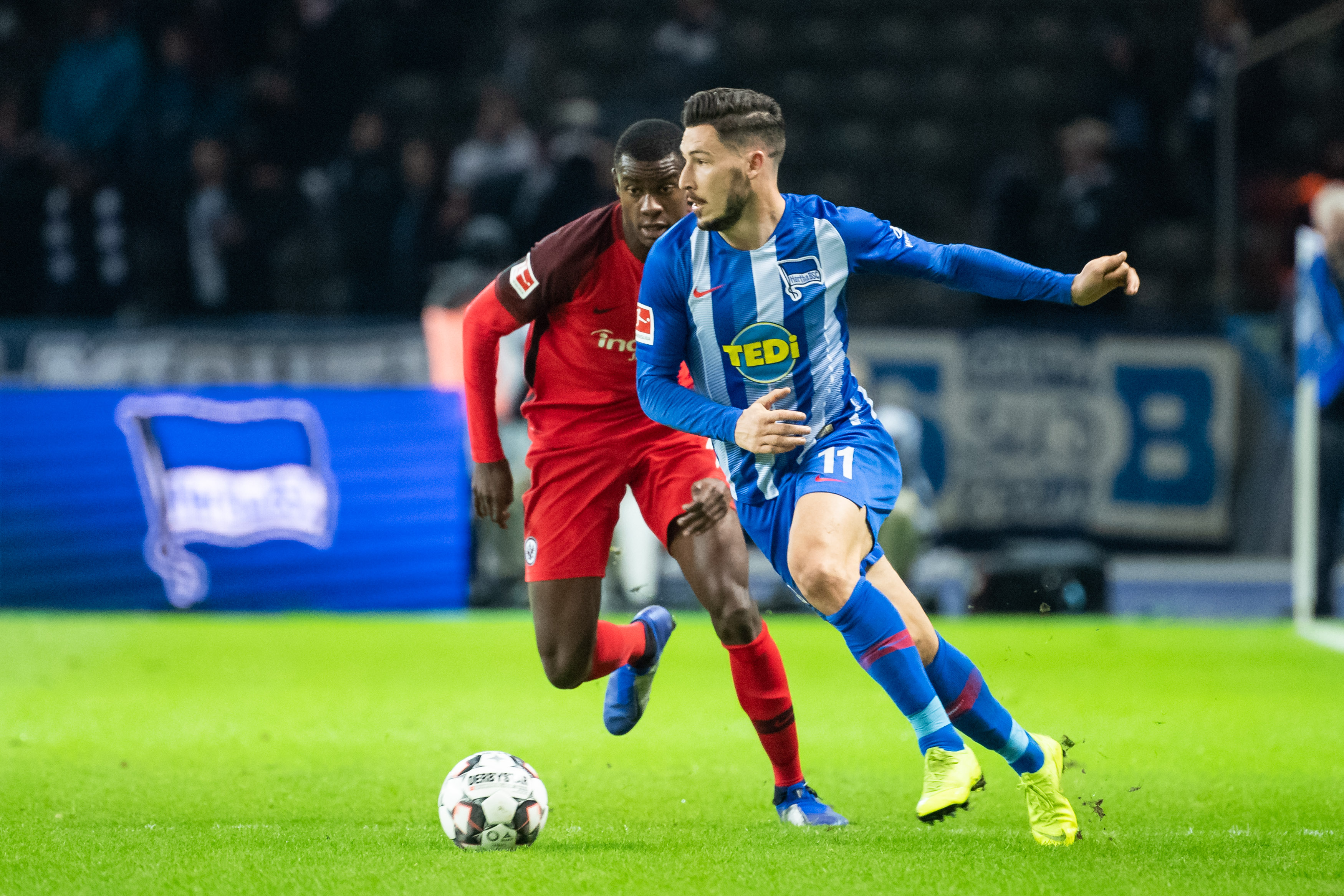 Doinb曝远古联盟游戏一姐即将回归直播！一姐称打游戏赚不到钱，要去打PK!