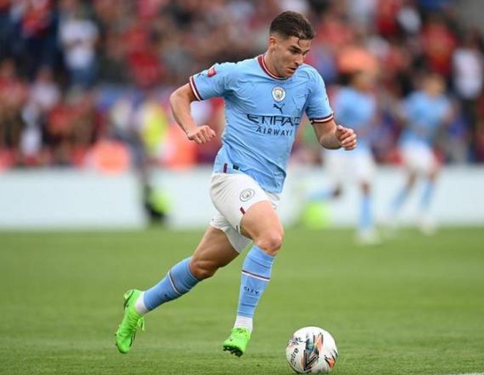 伯恩利vs曼联：凯尔-沃克、布罗亚首发，布鲁诺-费尔南德斯、卡塞米罗出战