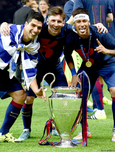 迪马：佛罗伦萨引进利兹联前锋哈里森达原则协议，正敲定最终细节