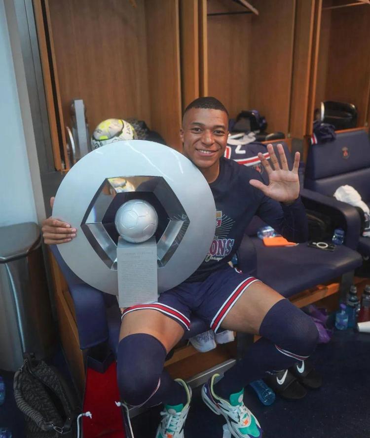 LCK“充电宝”战队诞生！交手T1稳定送分，Faker再赢一场晋级MSI